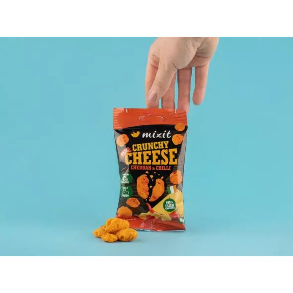 MIXIT KŘUPAVÝ SÝR DO KAPSY - IRSKÝ CHEDDAR S CHILLI - SLANÉ ZOBÁNÍ - PRO MAMINKY