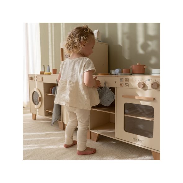 LITTLE DUTCH KUCHYŇKA DŘEVĚNÁ - DŘEVĚNÉ HRAČKY - PRO DĚTI