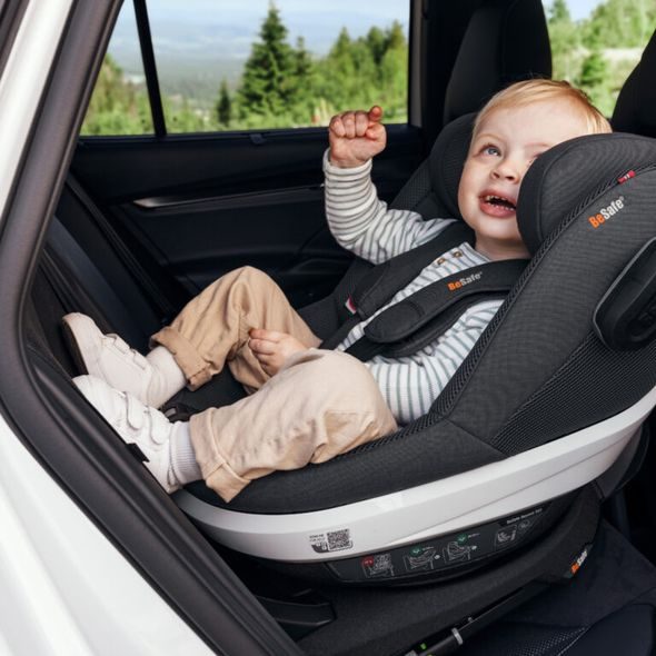 BESAFE BEYOND 360 BLACK SOFT BREEZE - AUTOSEDAČKY 9-25KG - AUTOSEDAČKY A PŘÍSLUŠENSTVÍ