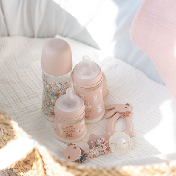 SUAVINEX DÁRKOVÝ SET WONDERLAND NEW RŮŽOVÝ - ŠIDÍTKA A DOPLŇKY - KRMENÍ