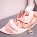 MEYCO OSUŠKA S KAPUCÍ RUFFLE 80X80 - SOFT PINK - OSUŠKY A DĚTSKÉ ŽUPANY - KOUPÁNÍ A ZDRAVÍ