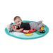 BABY EINSTEIN DEKA NA HRANÍ PRO ROZVOJ MOTORIKY A SMYSLŮ HAPPY HARVEST™ TOUCH & FEEL, 0M+ - HRACÍ DEKY - PRO DĚTI