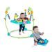 BABY EINSTEIN SKÁKADLO/AKTIVNÍ CENTRUM 2V1 CURIOSITY COVE™ 6M+ DO 11KG - VOZÍTKA A ODRÁŽEDLA - PRO DĚTI