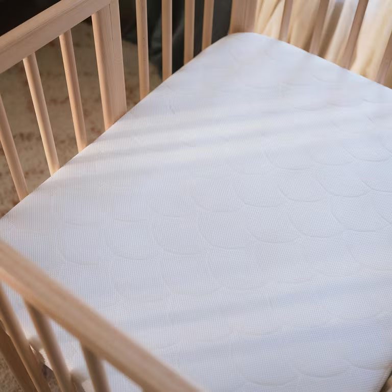 Stokke Nighti Mini matrace – vysoce kvalitní švy a prošití