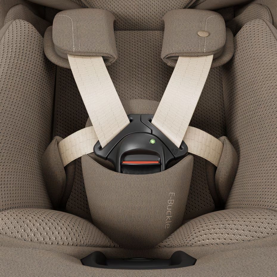 Maxi-Cosi Mica Slide Pro - přezka E-Buckle se světelným a zvukovým indikátorem