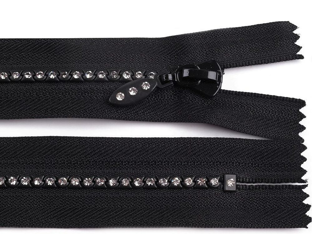 Kostěný zip šíře 4 mm délka 16 cm se štrasovými kamínky - 322 černá