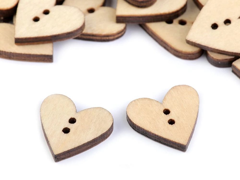 Dřevěný dekorační knoflík srdce 10ks - 2 přírodní