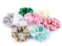 Saténová scrunchie gumička do vlasů