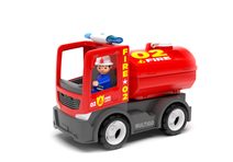 Auto MULTIGO FIRE – cisterna s hasičem