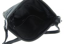 Moderní velká crossbody kabelka 74-MH černá