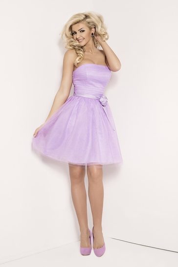 Dnes do nabídky přidány nové krásné šaty!