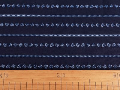 Bavlněná látka Folk pruhy{% if product.brand.name %} – Mikaton{% endif %}