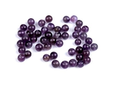 Minerální korálky Ametyst Ø4 mm 46 KUSŮ{% if product.brand.name %} – Galanterka{% endif %}