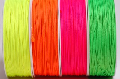Kreativní šnůrka šíře 1mm neonově zelená návin 50 m – fotka 1