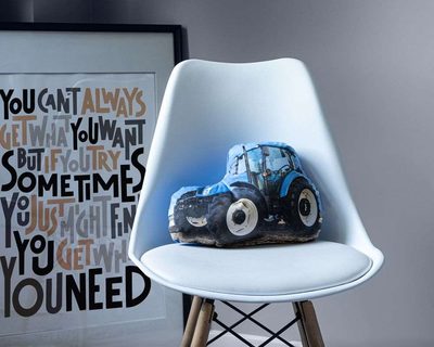 Tvarovaný mikroplyšový polštářek Traktor modrý Polyester, 34x24 cm – fotka 1