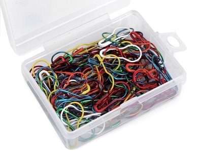 Spínací špendlíky v krabičce délka 22 mm{% if variant.name %} – 3 mix barev{% endif %}