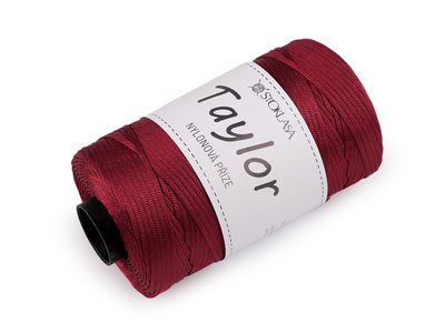 Nylonová pletací příze Taylor 250 g{% if variant.name %} – 5 červená tmavá{% endif %}