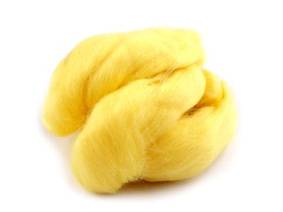 Ovčí rouno 20 g česané{% if variant.name %} – 2 (14) žlutá{% endif %}