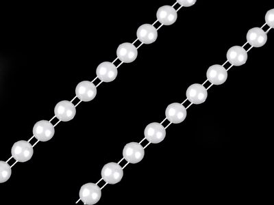 Perlový řetěz - půlperle Ø8 mm vánoční METRÁŽ{% if product.brand.name %} – Stoklasa{% endif %}