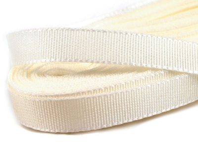 Česká stuha taftová šíře 6 mm (10 metrů){% if variant.name %} – 201 krémová nejsvět.{% endif %}