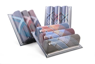 Pánské kapesníky M13 tmavé dárková krabička - 3ks{% if product.brand.name %} – ETEX s.r.o.{% endif %}