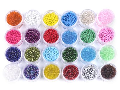 Skleněný rokajl mix v dóze 14 g Ø4 mm balení 24 kusů{% if product.brand.name %} – Galanterka{% endif %}