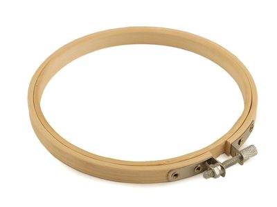Vyšívací kruh bambusový Ø12,5 cm{% if product.brand.name %} – Stoklasa{% endif %}