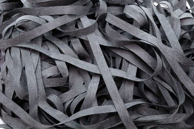 Pruženka plochá holá šíře 7mm Oeko-Tex černá 50 metrů{% if product.brand.name %} – Galanterka{% endif %}