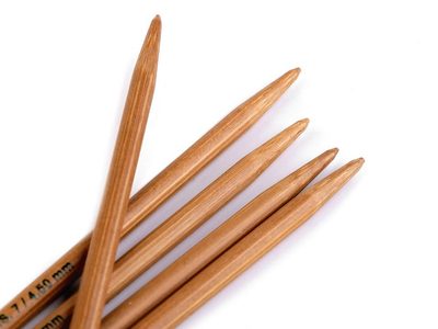 Bambusové ponožkové jehlice č. 3,5; 4; 4,5 Pony{% if product.brand.name %} – Mikaton{% endif %}