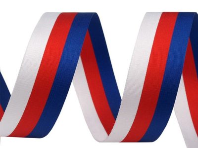 Stuha trikolora šíře 30 mm, návin 10 m{% if product.brand.name %} – Galanterka{% endif %}