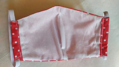 Rouška bavlněná na gumičku s kapsou 15 cm červený puntík – fotka 1