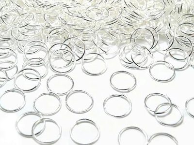 Kroužek spojovací Ø8 mm sáček 10 g{% if variant.name %} – 2 stříbrná světlá{% endif %}