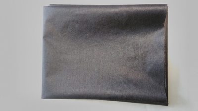 Vlizelín nažehlovací 47g/m šíře 90cm{% if variant.name %} – černý{% endif %}