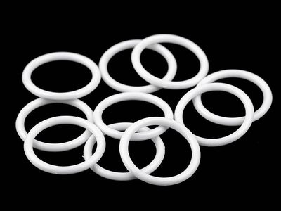 Plastový kroužek Ø30 mm balení 10 kusů{% if product.brand.name %} – Galanterka{% endif %}