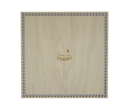 Dno - víko překližkové Natur čtverec s králíčkem 30x30 cm / otvory 8 mm{% if product.brand.name %} – VLNIKA{% endif %}