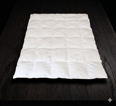 Péřová prošívaná přikrývka COMFORT - bílá 140x200 cm{% if product.brand.name %} – Olzatex{% endif %}