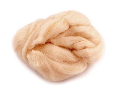 Ovčí rouno 20 g česané{% if variant.name %} – 3 (33) tělová{% endif %}
