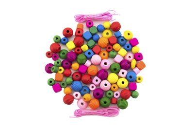 Korálky dřevěné barevné s gumičkami cca 800 ks ve velké plastové dóze 10x15cm – fotka 2