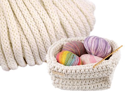 Šňůra / příze s duší Ø5 mm návin 50 metrů{% if product.brand.name %} – Galanterka{% endif %}