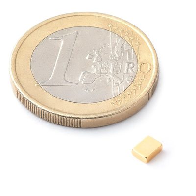 Kvádrový magnet pozlacený KV-04-03-1.3-Z 10 kusů{% if product.brand.name %} – UNIMAGNET{% endif %}