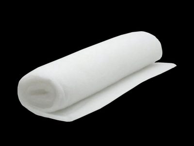 Vatelín rouno z dutého vlákna 300g / tl. 2cm - METRÁŽ š. 150 cm{% if product.brand.name %} – Stoklasa{% endif %}