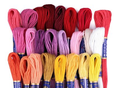 Příze vyšívací Mouline Niťárna mix 24 kusů{% if product.brand.name %} – Galanterka{% endif %}