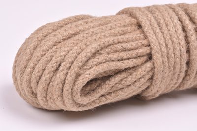 Šnůra pletená JUTOVÁ 8mm 20 metrů{% if product.brand.name %} – Galanterka{% endif %}