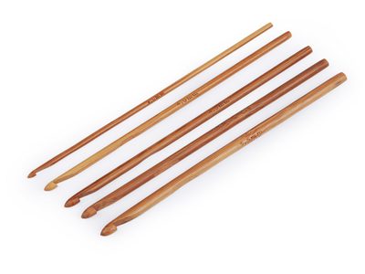 Bambusový háček na háčkování vel. 3; 4; 4,5; 5; 5,5{% if product.brand.name %} – Stoklasa{% endif %}
