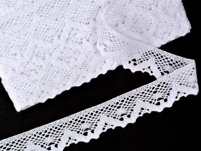 Bílá bavlněná paličkovaná krajka 75261 šíře 40 mm METRÁŽ{% if product.brand.name %} – Galanterka{% endif %}