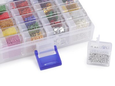 Kreativní sada glitry, flitry, rokajl a mikroperličky{% if product.brand.name %} – Stoklasa{% endif %}
