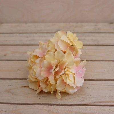 Květ hortenzie žlutá, 6 ks 371194-02 - dia 16 x 10 cm{% if product.brand.name %} – Morex{% endif %}
