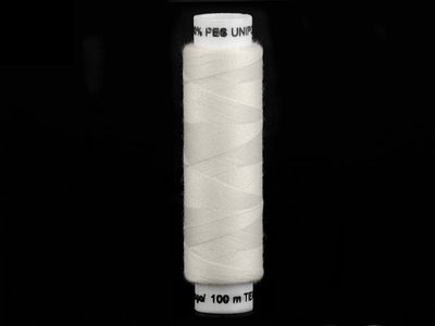 Polyesterové nitě Unipoly návin 100 m 240042{% if variant.name %} – 010 White Alyssum{% endif %}