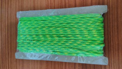 Padáková šňůra PARACORD žluto - zelená neon 25m – fotka 1
