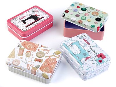 Plechová krabička na šicí potřeby{% if product.brand.name %} – Stoklasa{% endif %}